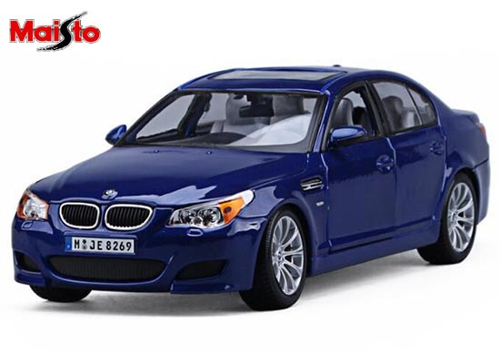 MaiSto BMW M5 Diecast Car Model 1:18 Scale Blue / Silver
