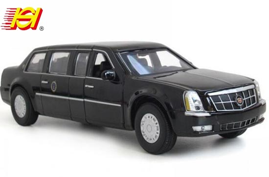 SH Cadillac DTS Diecast Car Toy 1:32 Scale Black / White