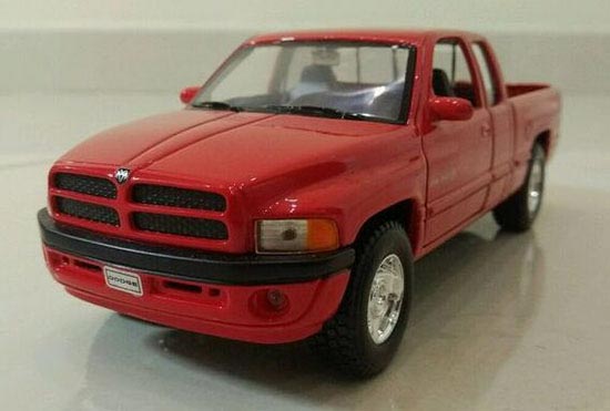 Welly Dodge RAM 1500 Pickup Truck Diecast Model Red / Silver