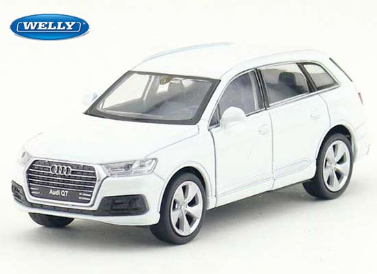Welly Audi Q7 Diecast Car Toy 1:36 Scale Black / White