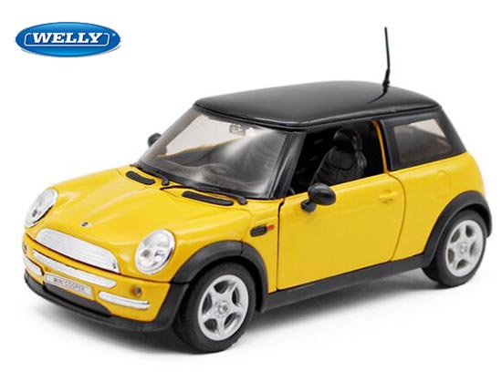 Welly Mini Cooper Diecast Car Model 1:24 Scale Red / Yellow