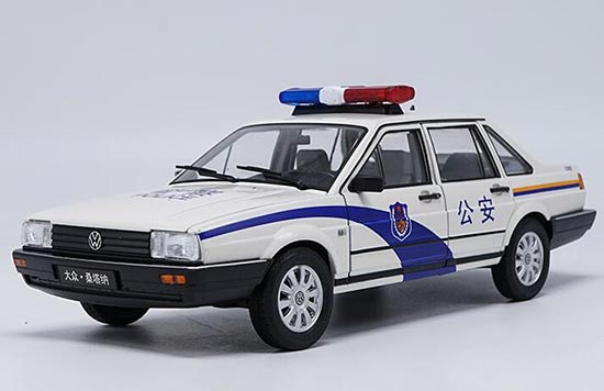 Welly Volkswagen Santana Diecast Police Car Model 1:18 White