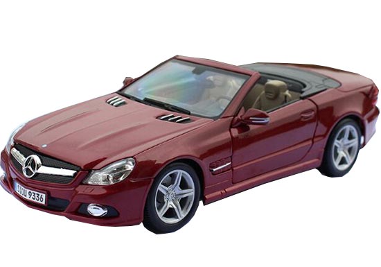 Maisto Mercedes-Benz SL550 Convertible Diecast Car Model 1:18