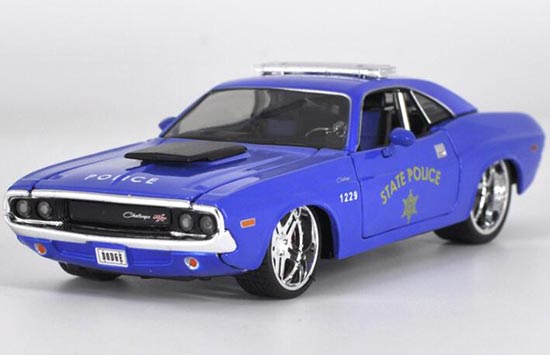 Maisto Dodge Challenger R/T Diecast Model Police 1:24 Scale Blue