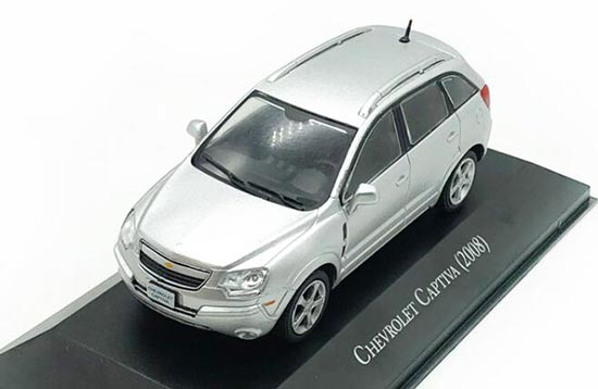IXO 2008 Chevrolet Captiva Diecast Car Model 1:43 Scale Silver