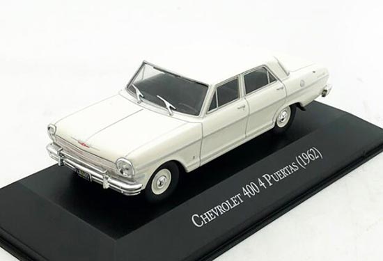 IXO 1962 Chevrolet 400 4 Puertas Diecast Car Model 1:43 White