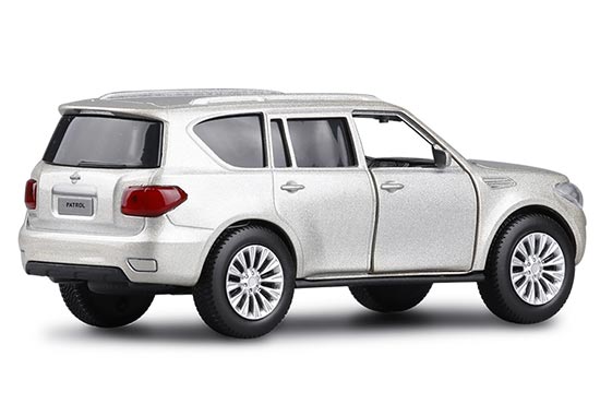 JKM Nissan Patrol SUV Diecast Toy 1:36 White / Black / Silver [BB03B407]