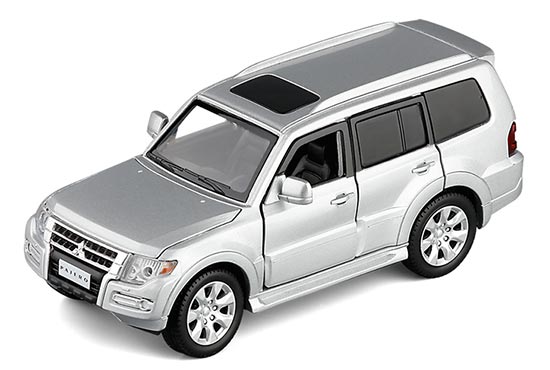 JKM Mitsubishi Pajero SUV Diecast Toy 1:32 Silver /White /Black